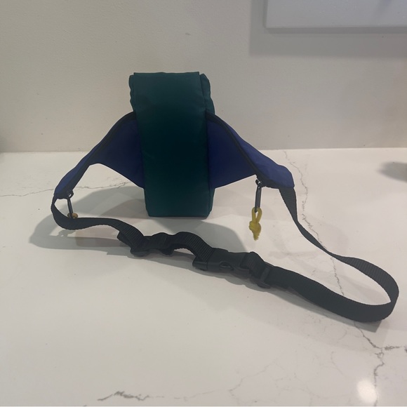 Coleman Drink Carrying Belt Bag - Picture 2 of 5